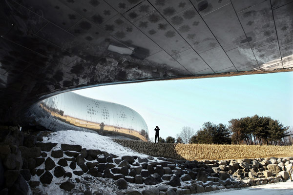 Museo de la Prehistoria X-TU Architects